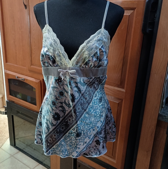 A. Byer Tops - A.Byer Elegant Lace Trimmed Women's Camisole Top Medium